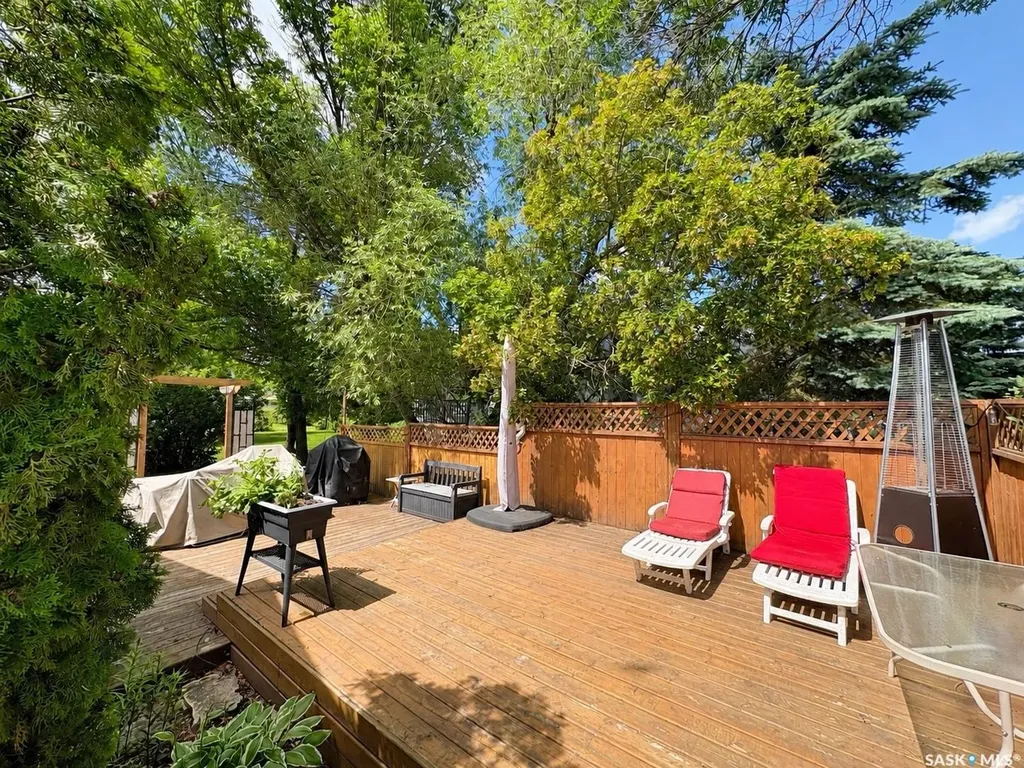 722 6th Avenue Rosthern SK S0K 3R0