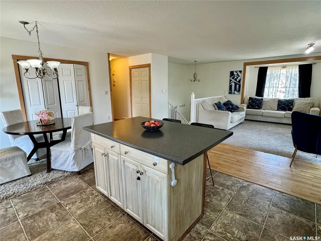 908 Thompson Crescent La Ronge SK S0J 1L0