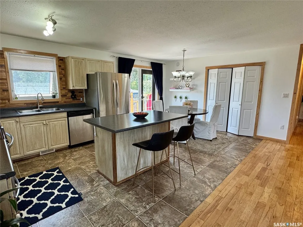 908 Thompson Crescent La Ronge SK S0J 1L0