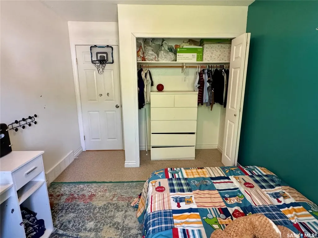 908 Thompson Crescent La Ronge SK S0J 1L0