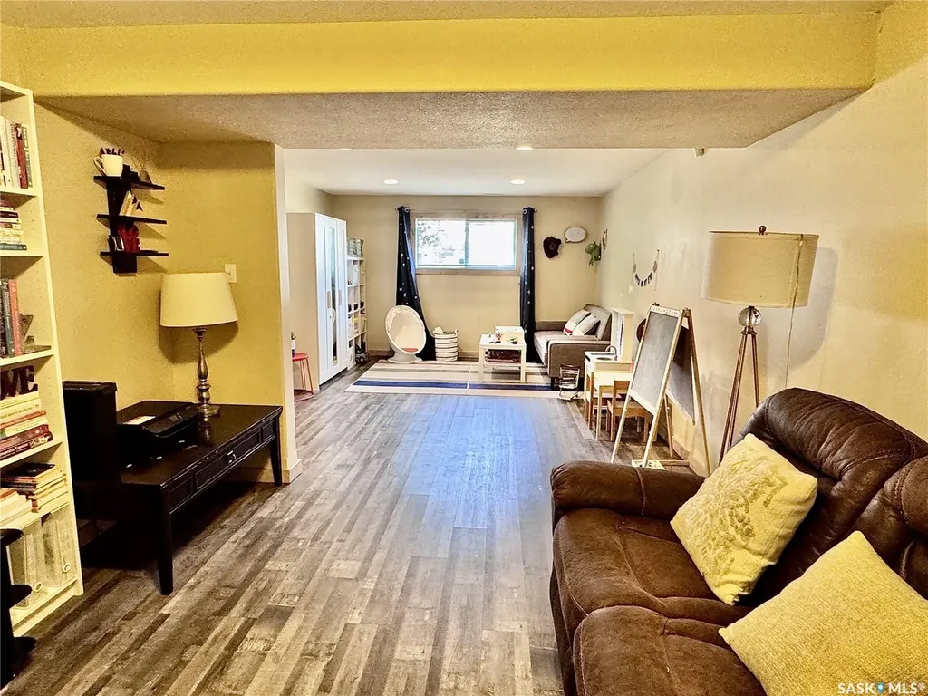 908 Thompson Crescent La Ronge SK S0J 1L0