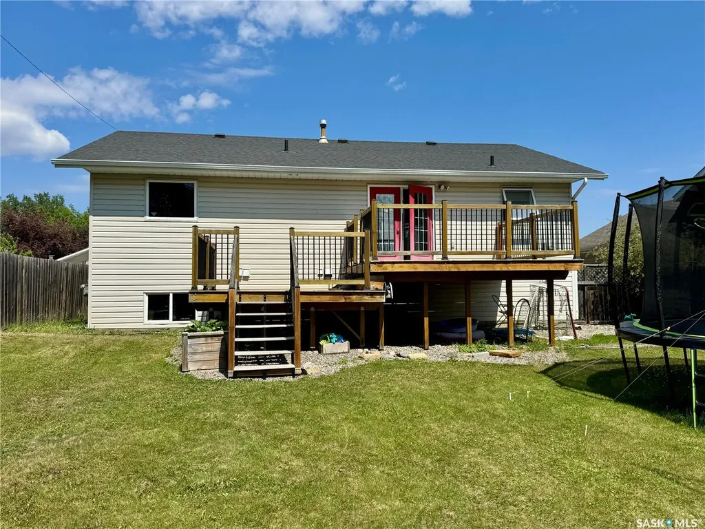 908 Thompson Crescent La Ronge SK S0J 1L0