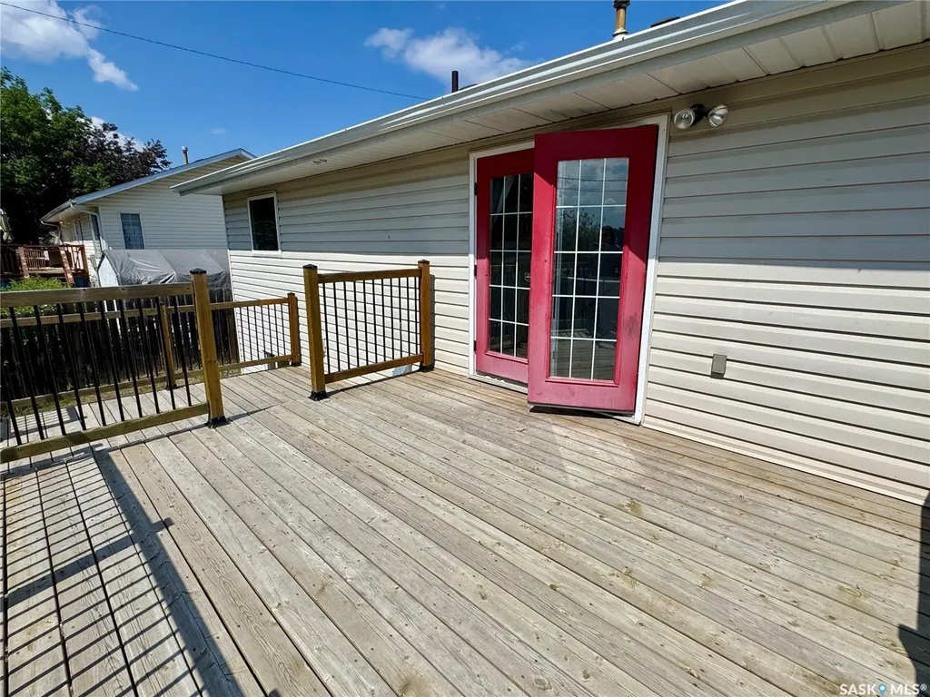 908 Thompson Crescent La Ronge SK S0J 1L0