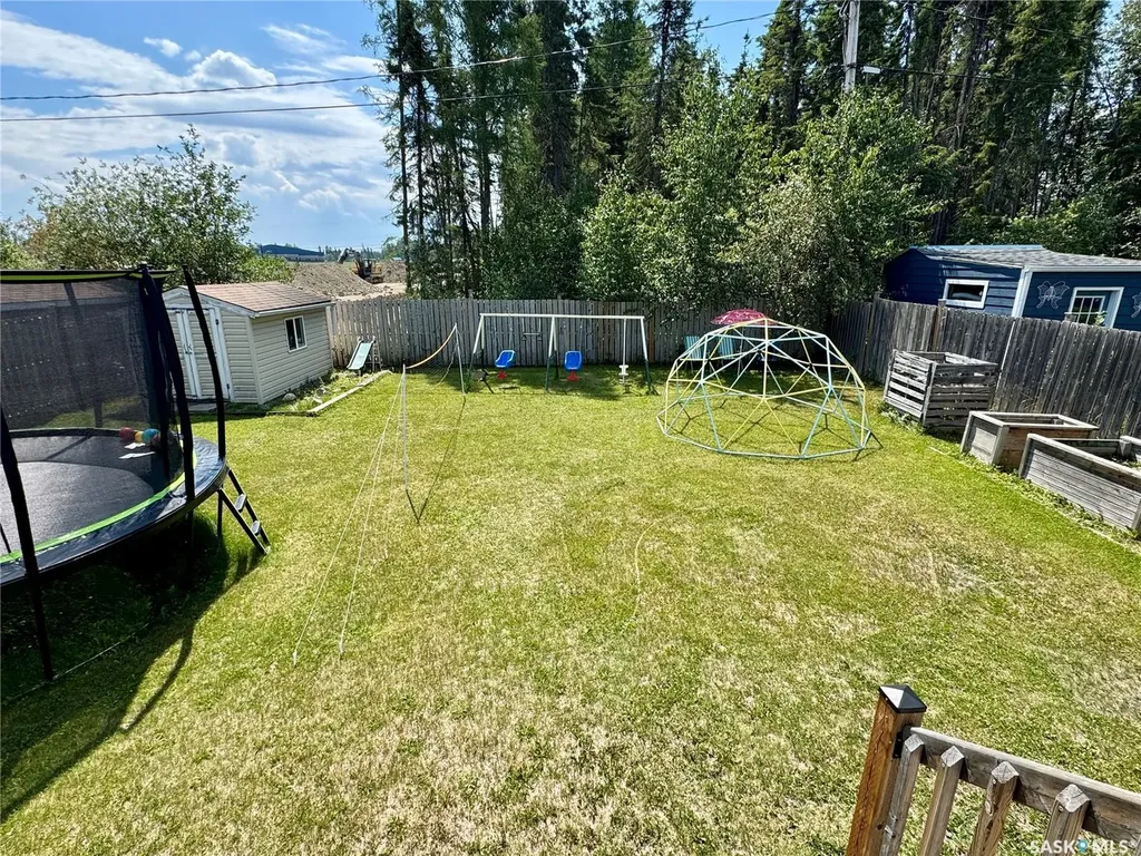 908 Thompson Crescent La Ronge SK S0J 1L0