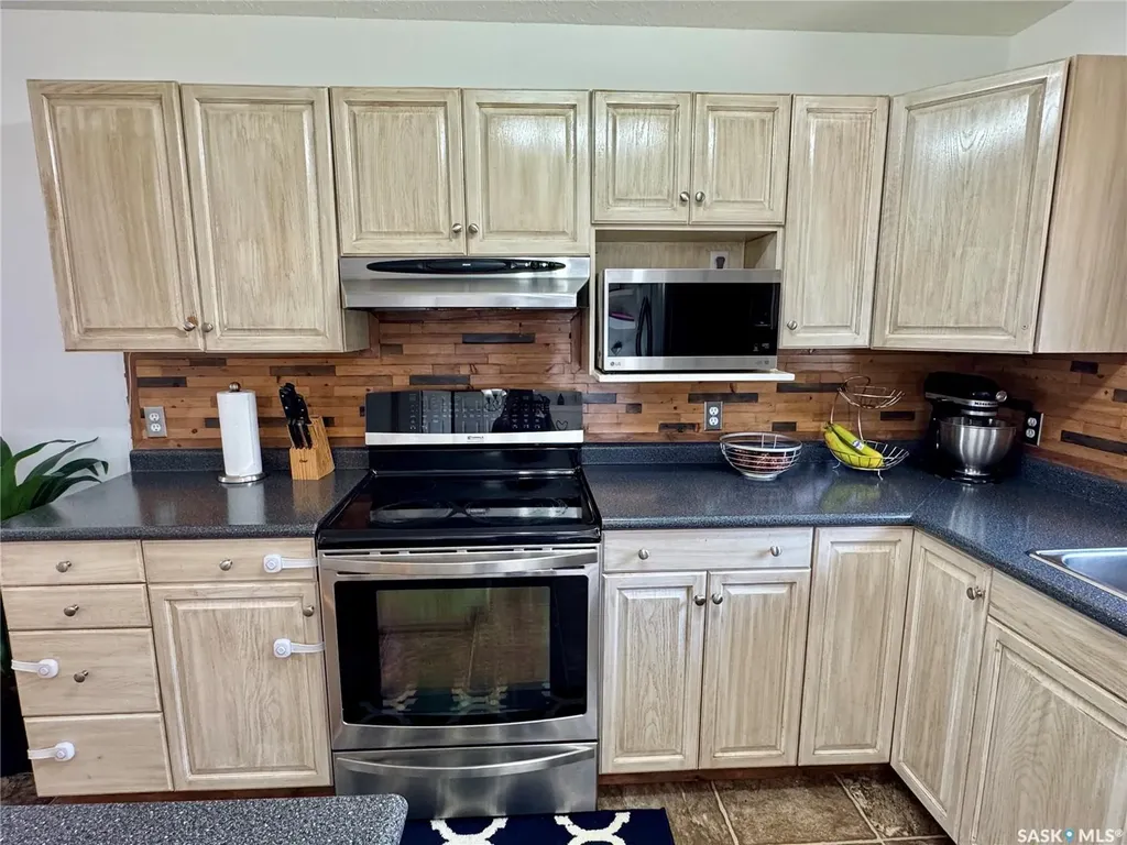 908 Thompson Crescent La Ronge SK S0J 1L0
