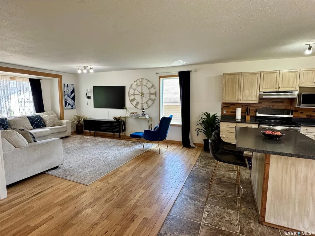 908 Thompson Crescent La Ronge SK S0J 1L0