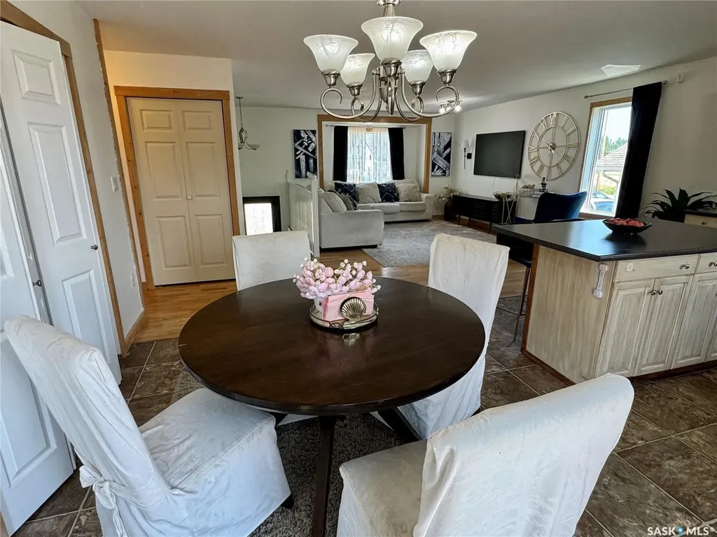 908 Thompson Crescent La Ronge SK S0J 1L0