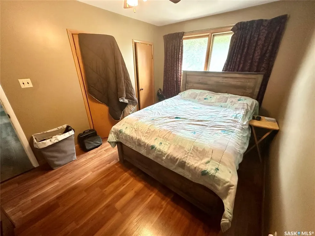 542 Elizabeth Street Weyburn SK S4H 1S4