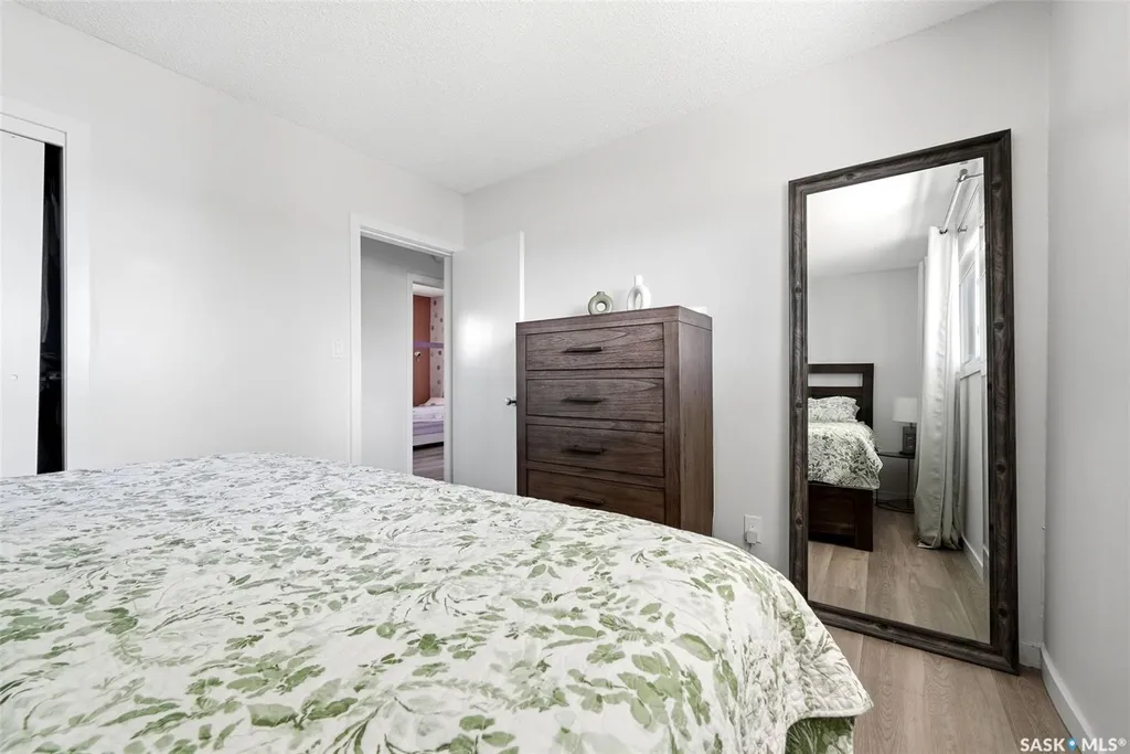 28 Cameron Crescent Regina SK S4S 2X2