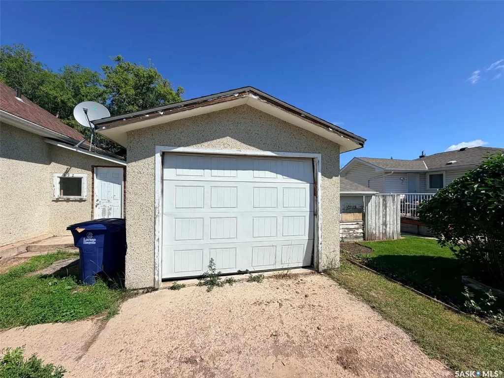 292 27th Street Battleford SK S0M 0E0