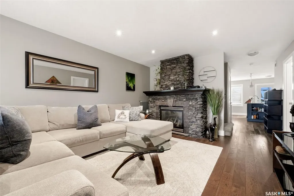 2860 Garnet Street Regina SK S4S 1W9