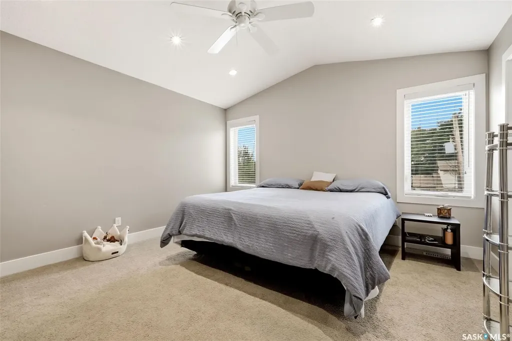 2860 Garnet Street Regina SK S4S 1W9