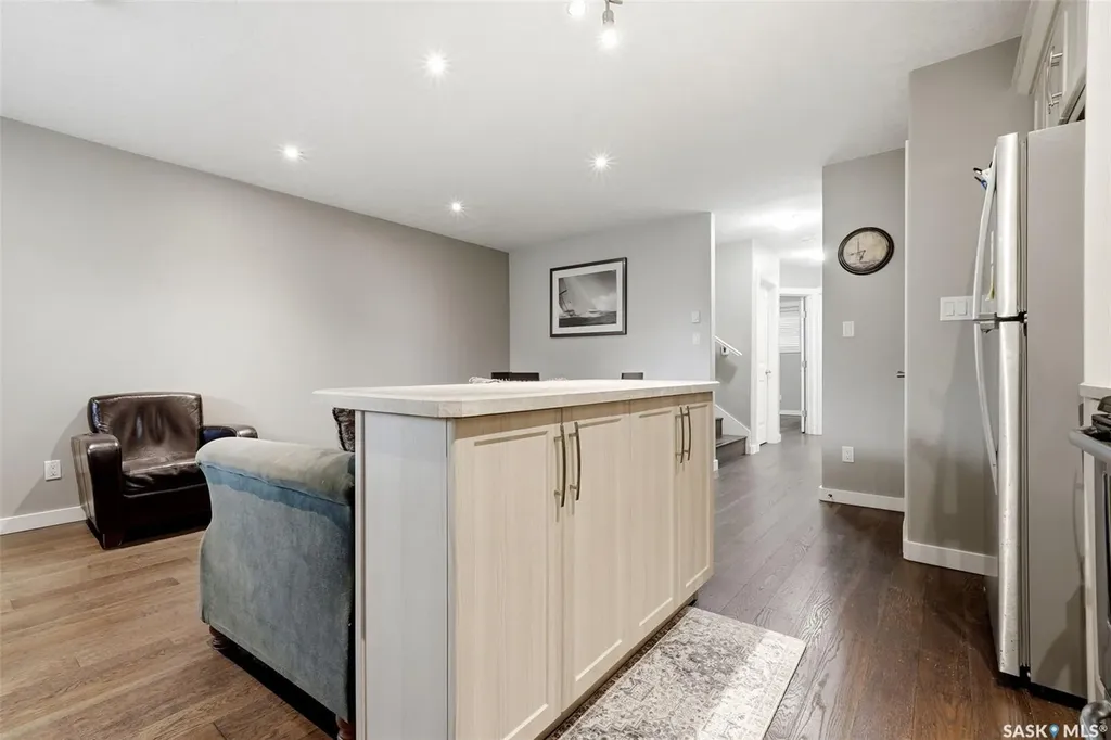 2860 Garnet Street Regina SK S4S 1W9