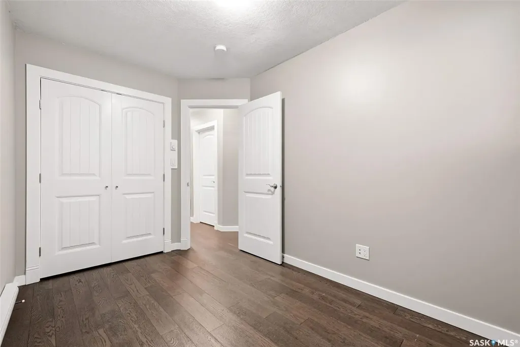 2860 Garnet Street Regina SK S4S 1W9