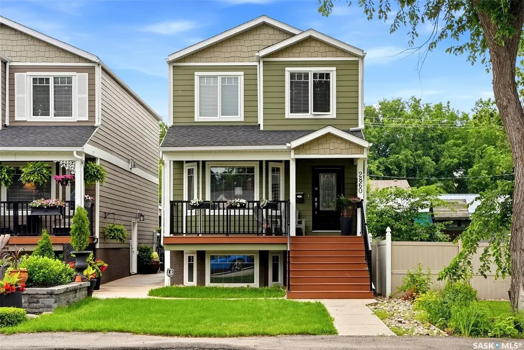 2860 Garnet Street Regina SK S4S 1W9