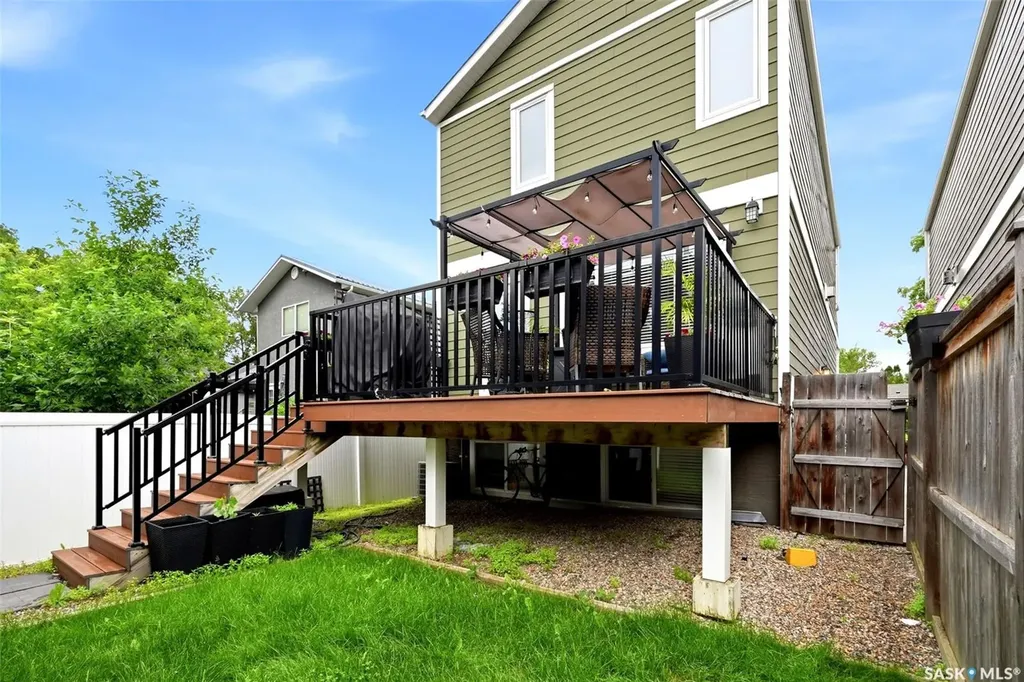 2860 Garnet Street Regina SK S4S 1W9