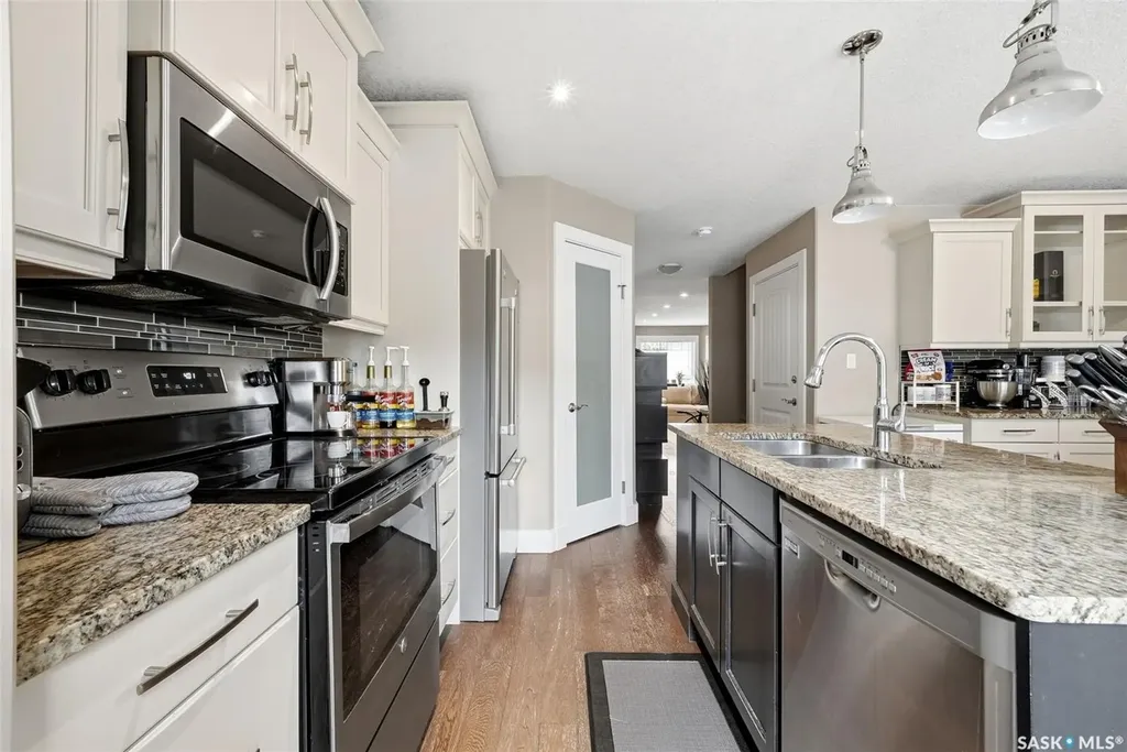 2860 Garnet Street Regina SK S4S 1W9