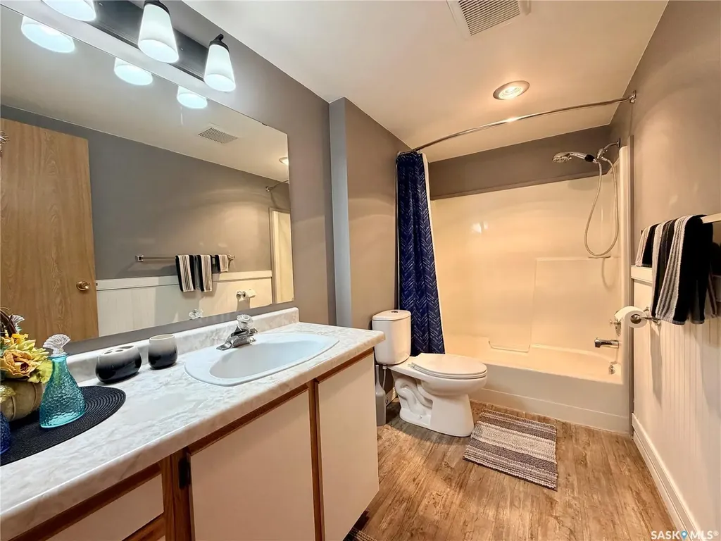 1002 108th Street North Battleford SK S9A 2A9