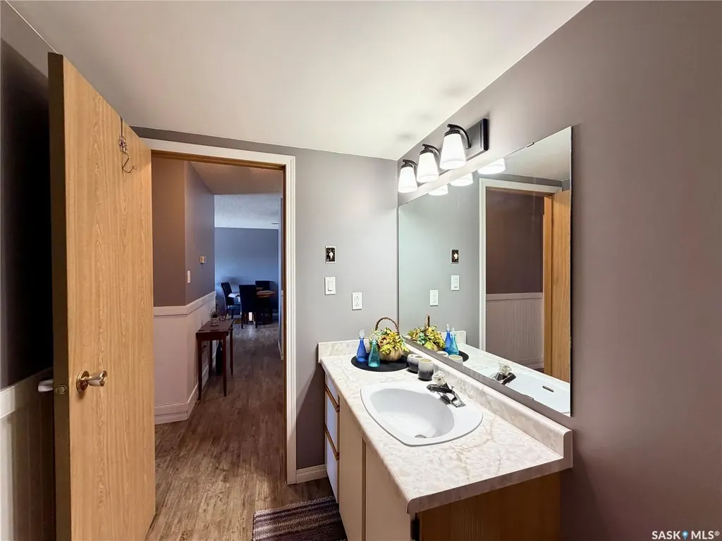 1002 108th Street North Battleford SK S9A 2A9