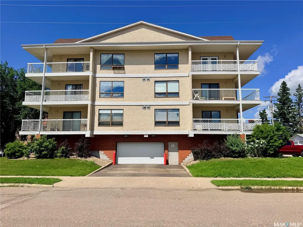 1002 108th Street North Battleford SK S9A 2A9