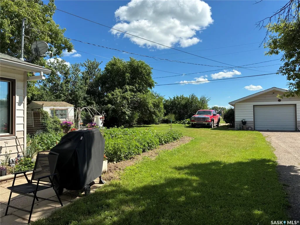 712 M Avenue Perdue SK S0K 3C0