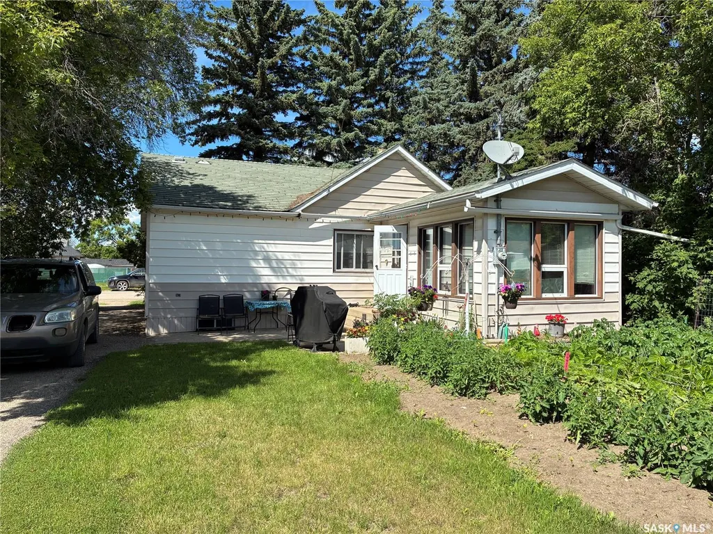 712 M Avenue Perdue SK S0K 3C0