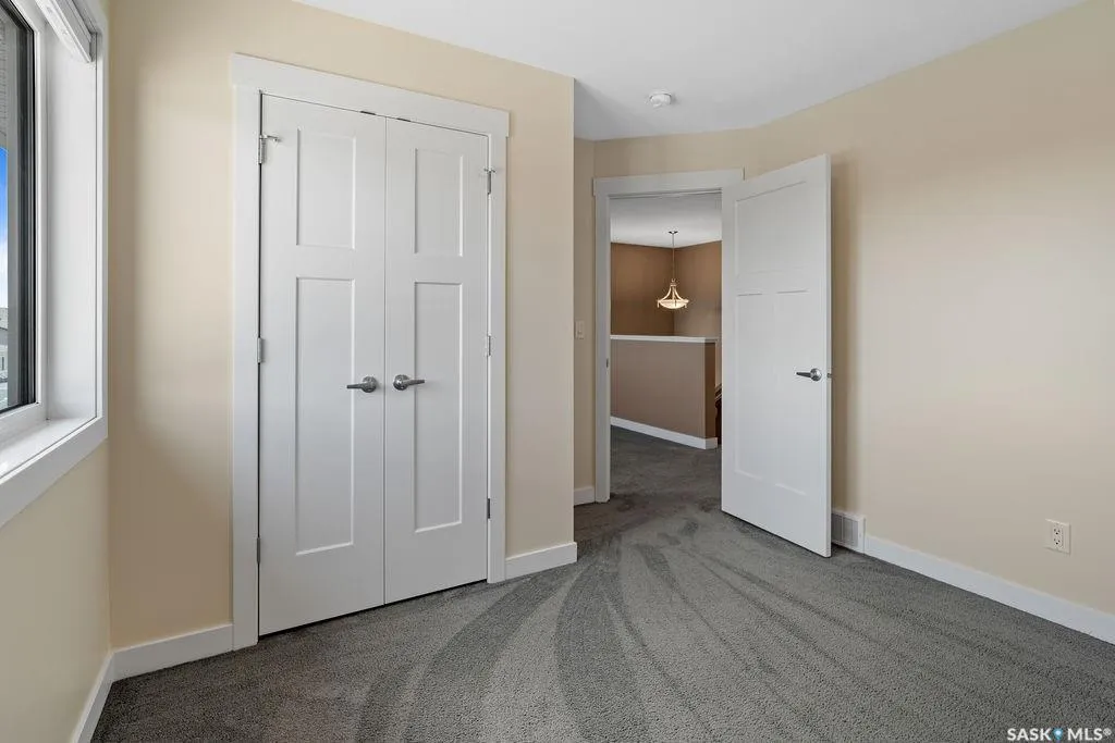 4913 Green Brooks Way E Regina SK S4V 3K5