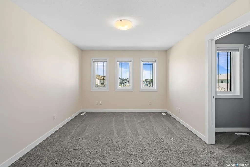4913 Green Brooks Way E Regina SK S4V 3K5