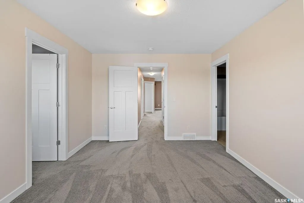 4913 Green Brooks Way E Regina SK S4V 3K5
