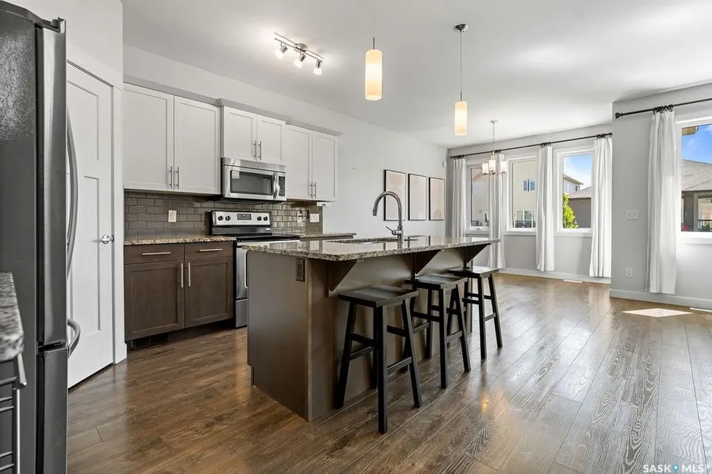 4913 Green Brooks Way E Regina SK S4V 3K5