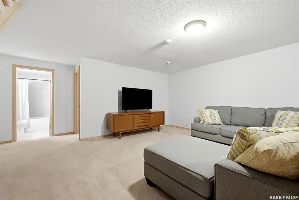 4221 Wascana Ridge Regina SK S4V 2T1