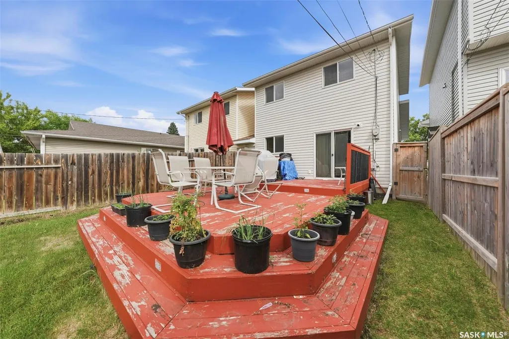 214 Dunlop Street Saskatoon SK S7N 2B7