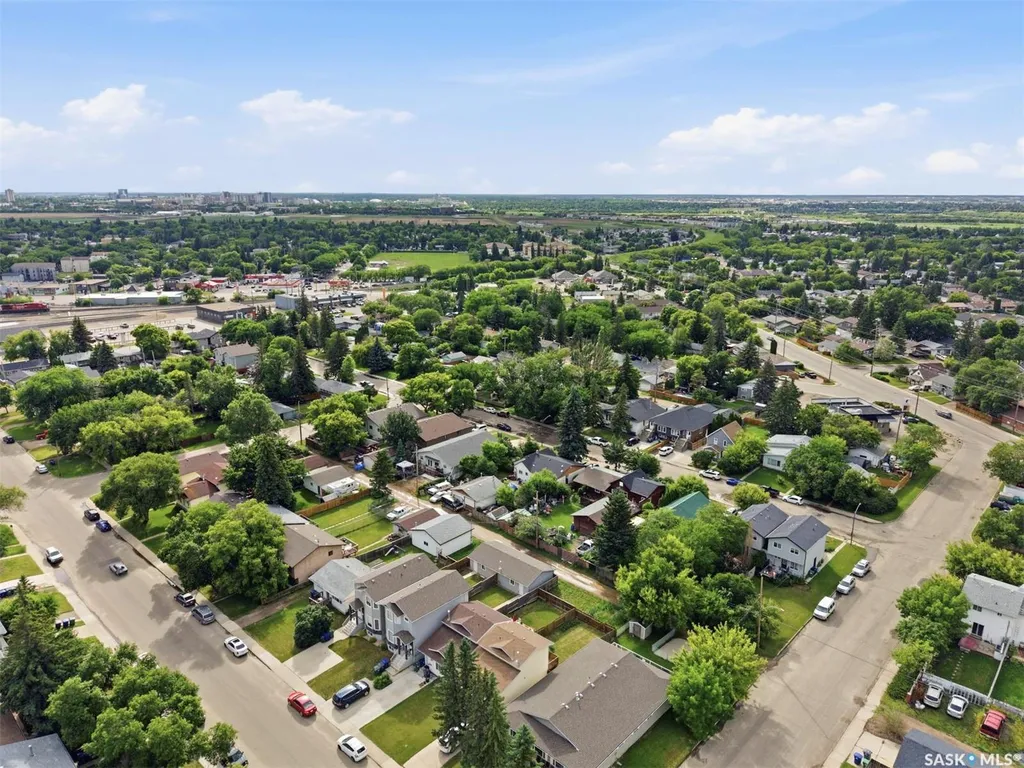 214 Dunlop Street Saskatoon SK S7N 2B7