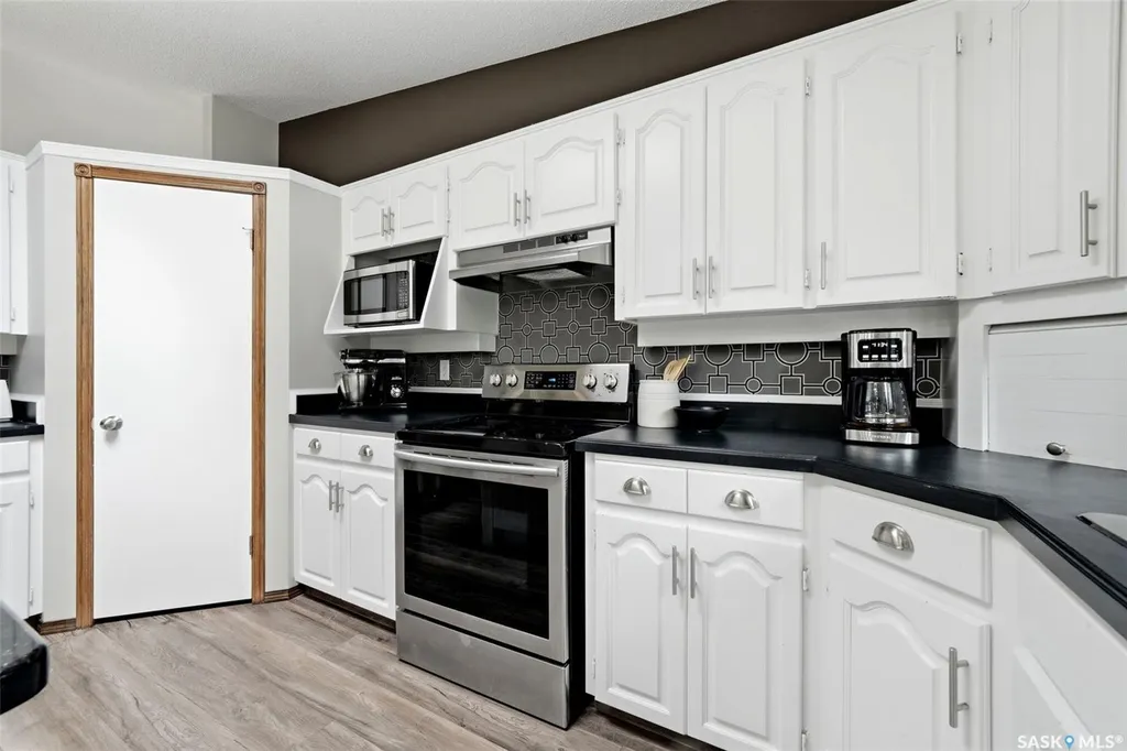 5414 Ballantine Court Regina SK S4X 4K4