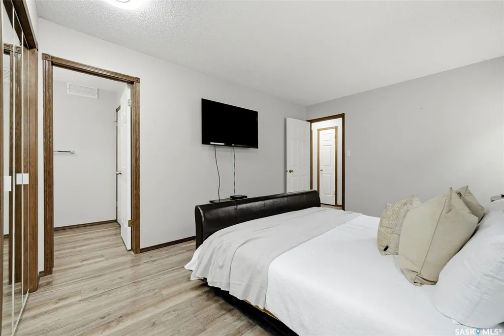 5414 Ballantine Court Regina SK S4X 4K4