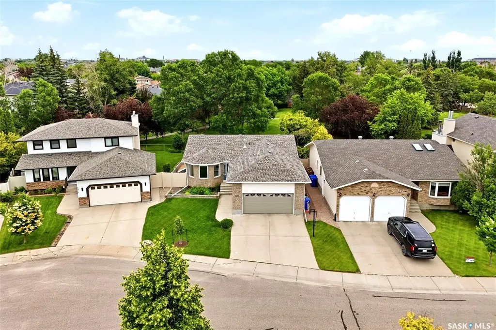5414 Ballantine Court Regina SK S4X 4K4