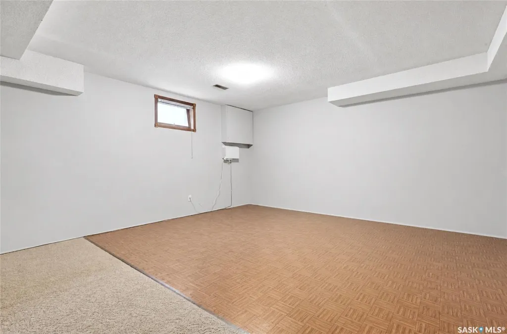5414 Ballantine Court Regina SK S4X 4K4