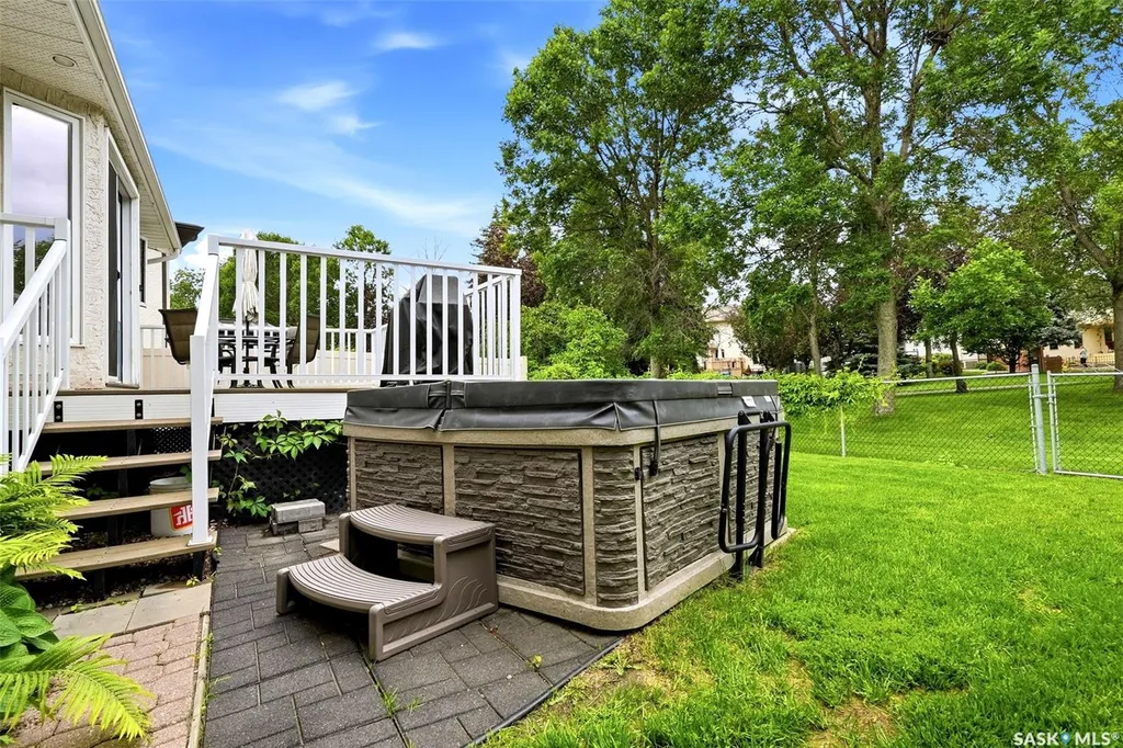 5414 Ballantine Court Regina SK S4X 4K4
