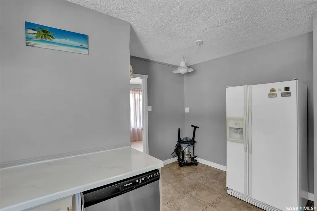 1830 Cowan Crescent Regina SK S4S 4C6