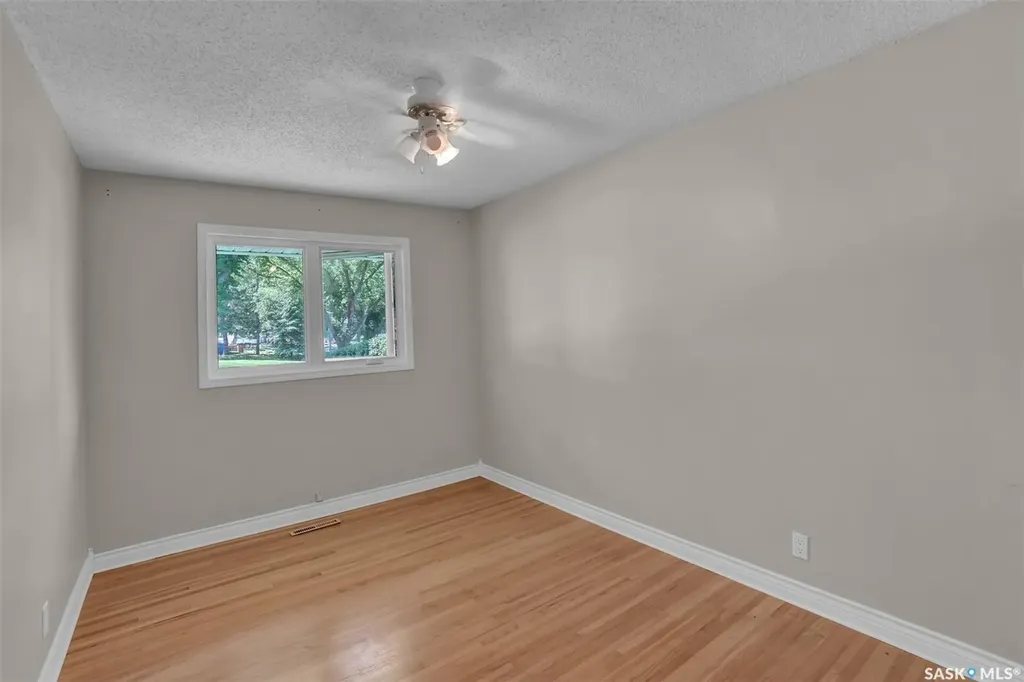 1830 Cowan Crescent Regina SK S4S 4C6