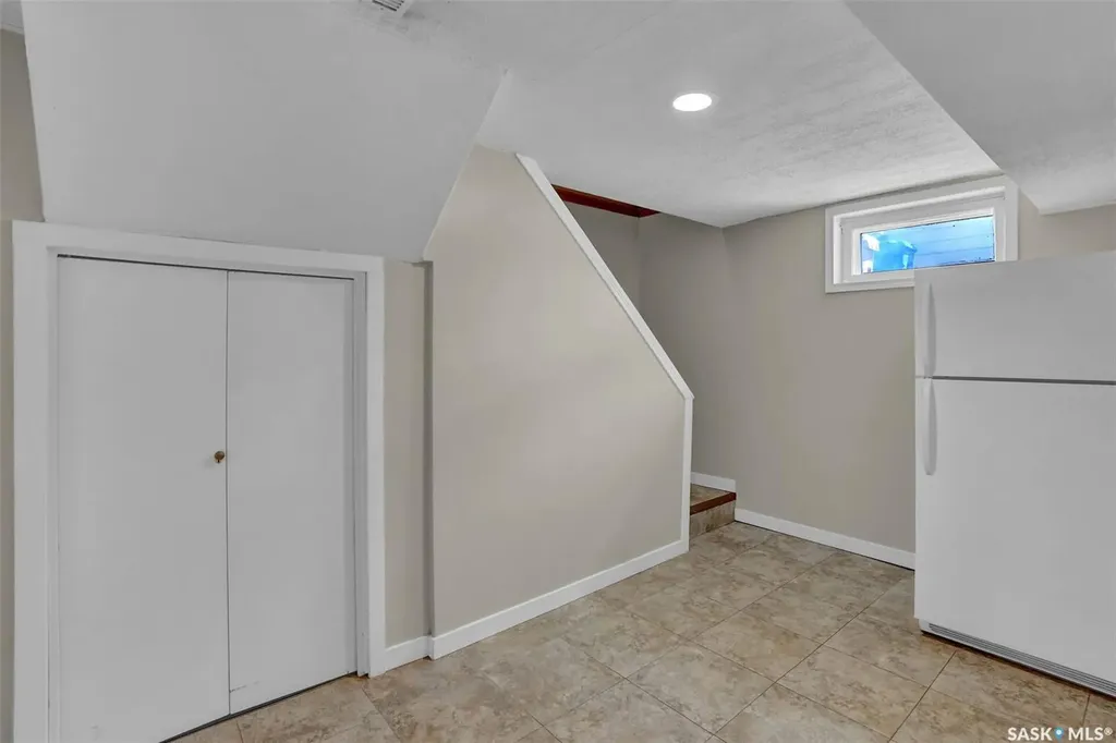 1830 Cowan Crescent Regina SK S4S 4C6