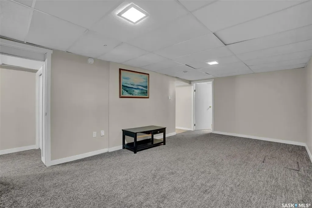 1830 Cowan Crescent Regina SK S4S 4C6
