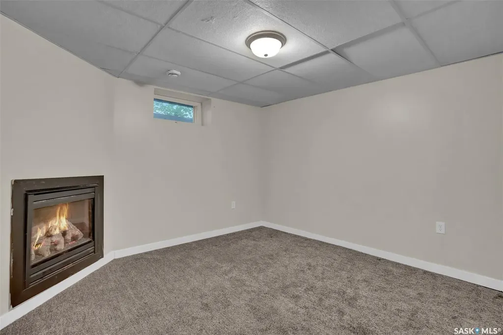 1830 Cowan Crescent Regina SK S4S 4C6