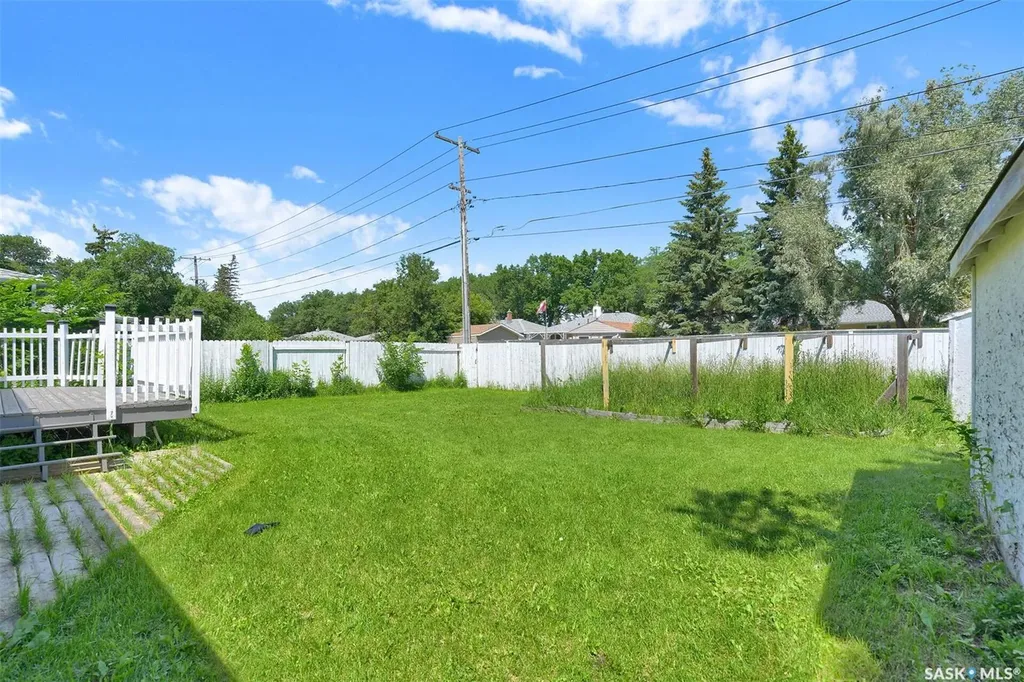 1830 Cowan Crescent Regina SK S4S 4C6