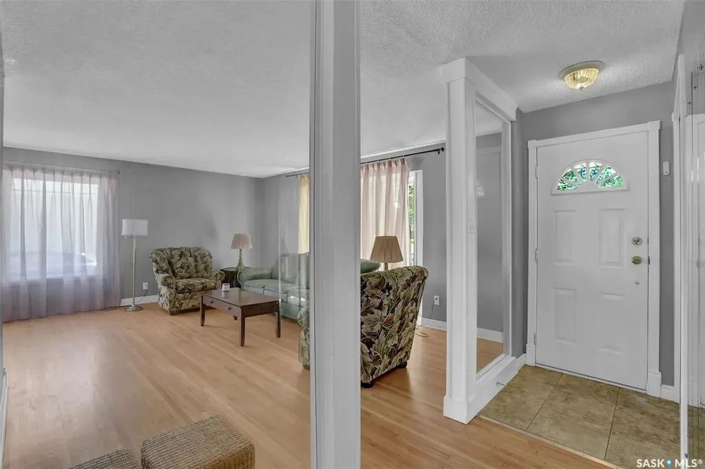 1830 Cowan Crescent Regina SK S4S 4C6
