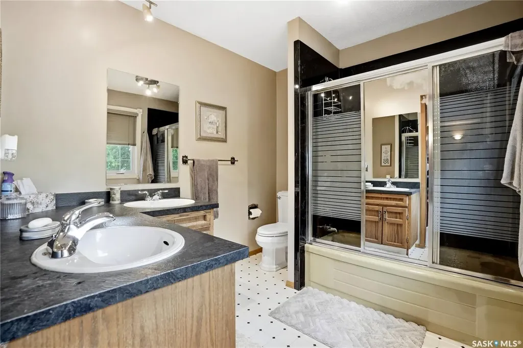 83 Minot Drive Regina SK S4X 1B6