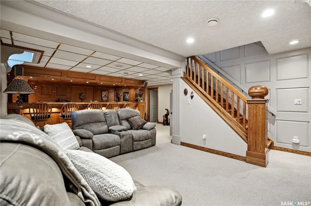 83 Minot Drive Regina SK S4X 1B6
