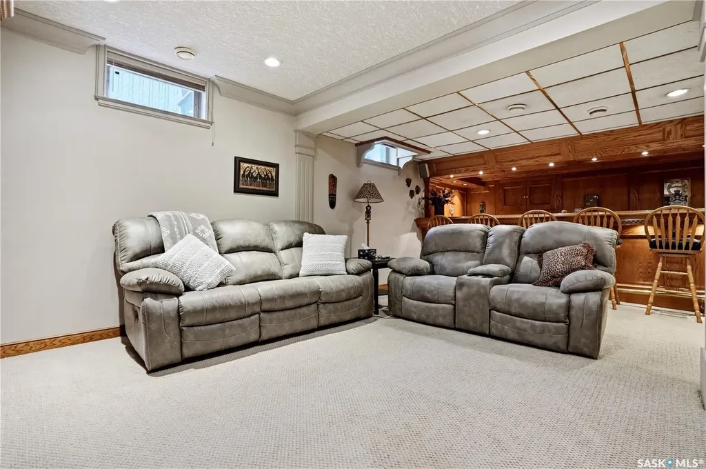 83 Minot Drive Regina SK S4X 1B6