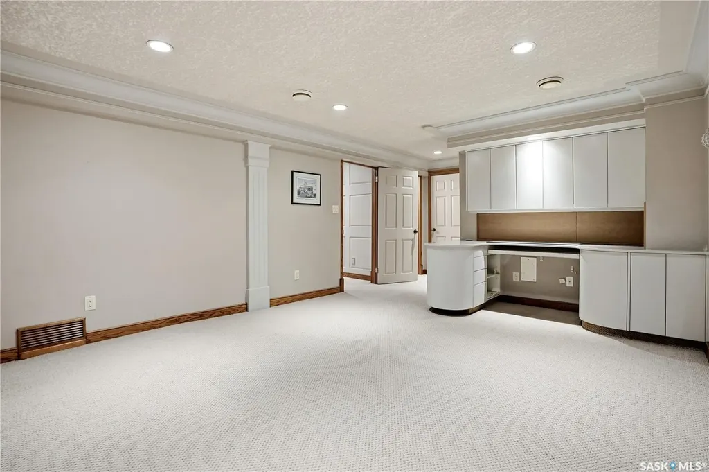 83 Minot Drive Regina SK S4X 1B6