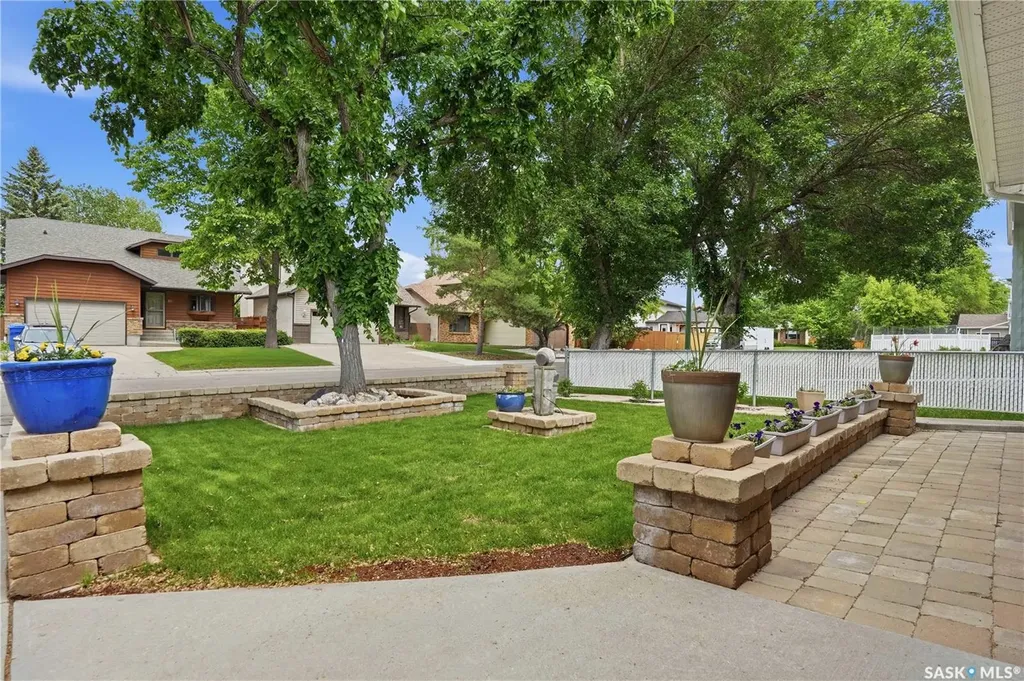 83 Minot Drive Regina SK S4X 1B6